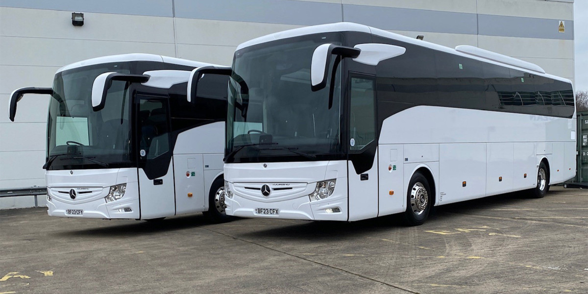 Party Bus Hire: Fun Group Travel from Bristol to London