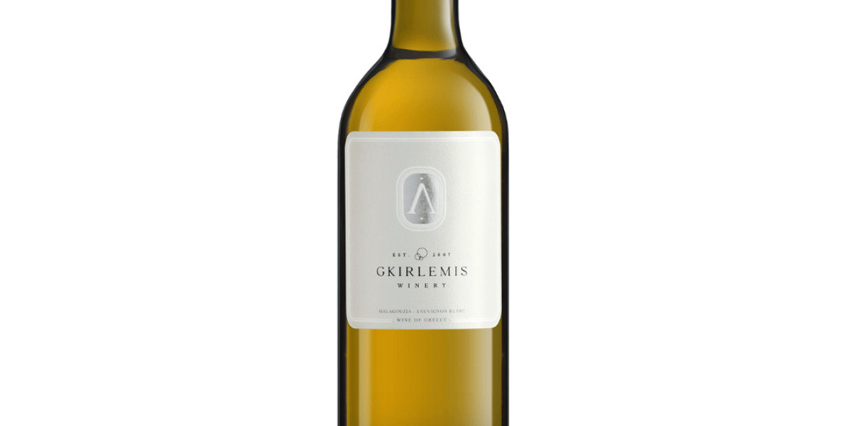 Embrace Greek Wellness: The Natural Delights of Olive Oil and Herbal Brews