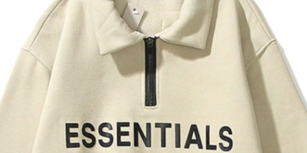 Essential Hoodie – Comfort You’ll Never Want to Lose