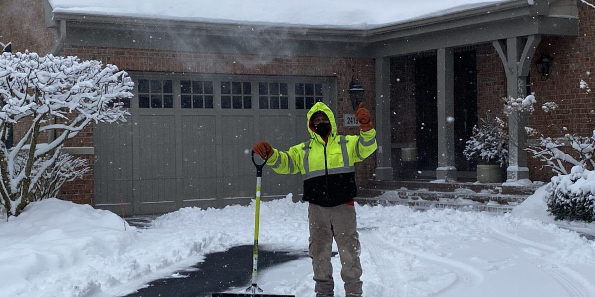 Save Time and Stress with a Trusted Snow Removal Service in Chicago
